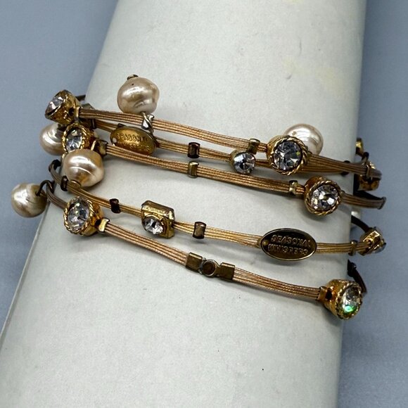 Seasonal Whispers Faux Pearl Beaded Clear Crystals Bangle Bracelet - Picture 5 of 6